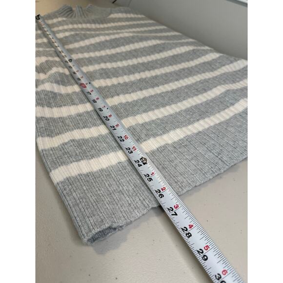 Loft NWT grey and white striped ribbed mock neck sweater M - Picture 8 of 8